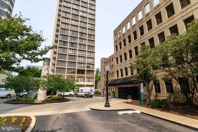 $348,000 | 2001 Hamilton Street, Unit 925, Philadelphia, PA 19130