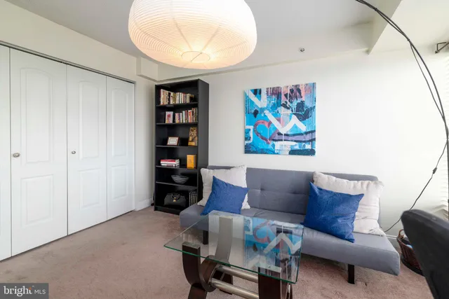 $348,000 | 2001 Hamilton Street, Unit 925, Philadelphia, PA 19130