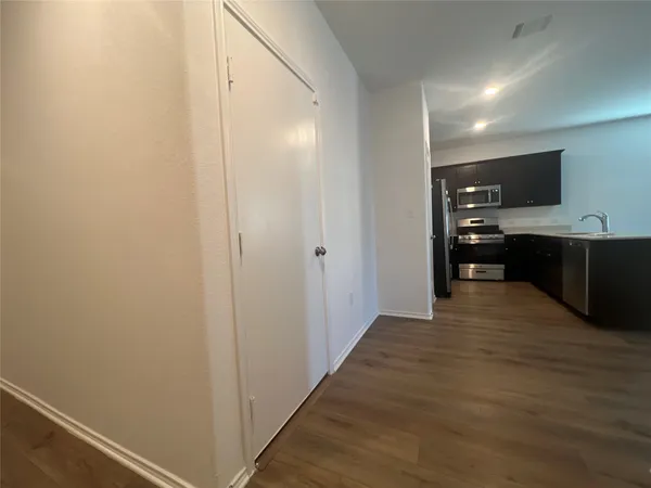 $1,950 | 13604 Menard Way, Elgin, TX 78621