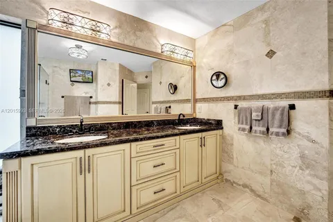$925,000 | 10403 Santiago Street, Cooper City, FL 33026