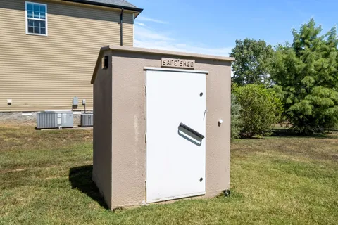 a view of a storage house