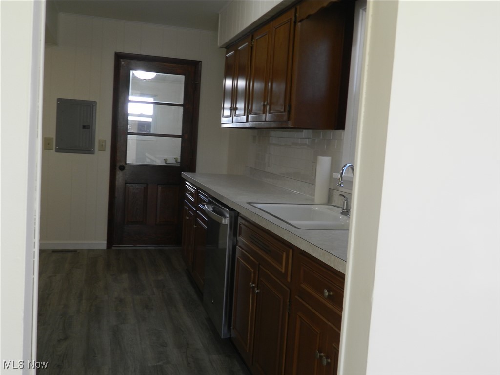 4888 Forest Road Mentor, OH 44060 - Photo 12 of 20