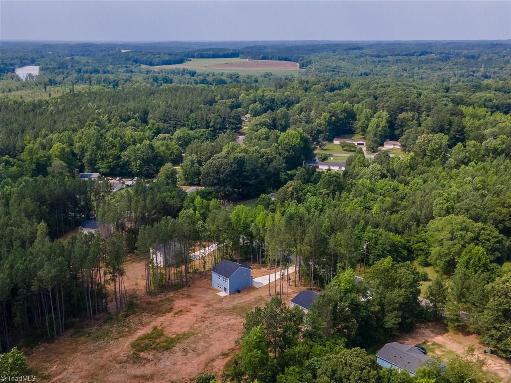2905 East Ridge Road Salisbury, NC 28144 - Photo 18 of 37 1.36 Acres, 3 Bedrooms 2.5 Bathrooms 1,470 ft2