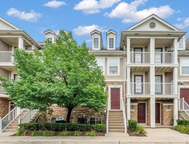 $2,100 | 1139 Beaver, Troy, MI 48083