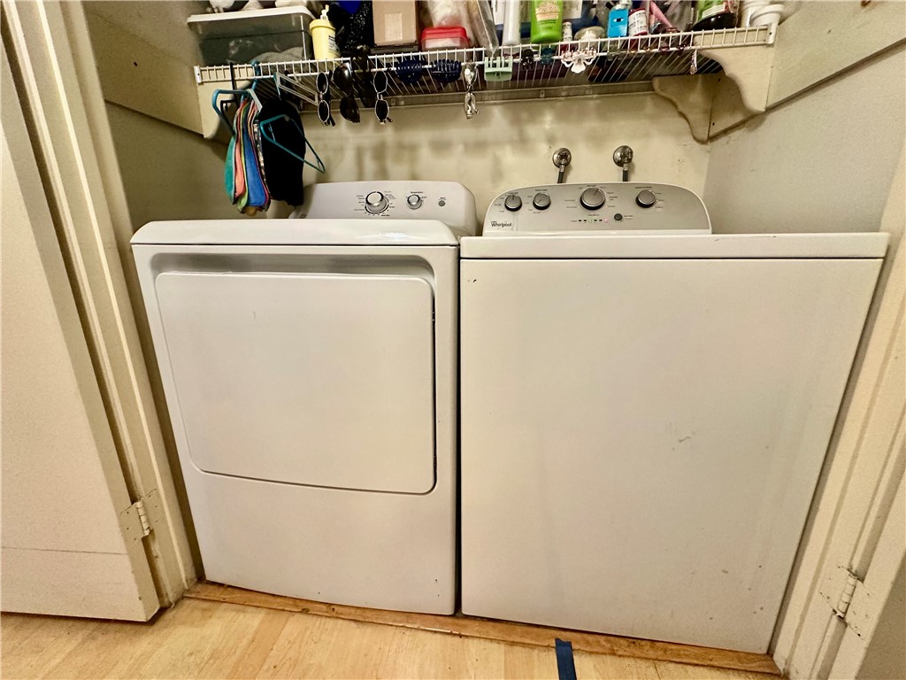 4501 Peck Road, Unit 63 El Monte, CA 91732 - Photo 15 of 21 a utility room with dryer and washer