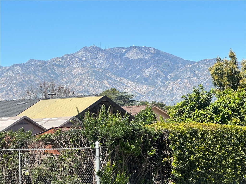4501 Peck Road, Unit 63 El Monte, CA 91732 - Photo 8 of 21 a view of a bird bath