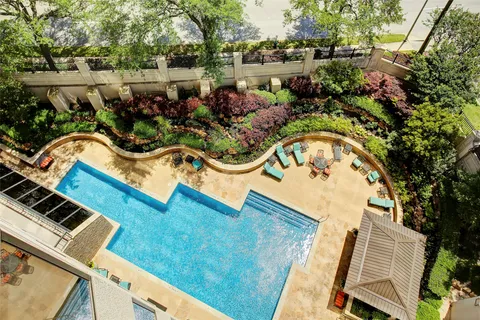 $674,900 | 2001 Holcombe Boulevard, Unit 2706, Houston, TX 77030