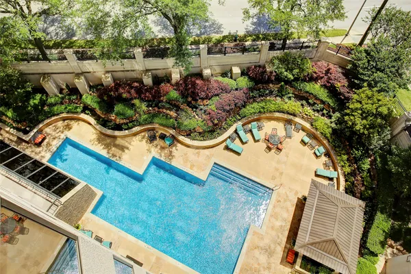 $674,900 | 2001 Holcombe Boulevard, Unit 2706, Houston, TX 77030