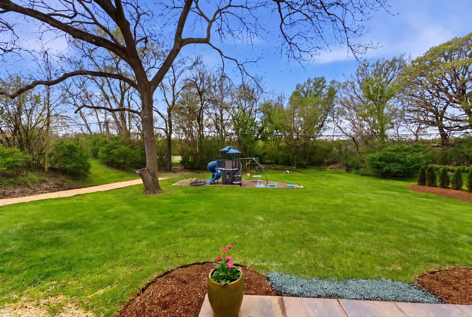 11N980 Almora Terrace Elgin, IL 60124 - Photo 24 of 29 a garden view