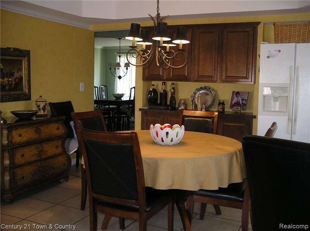 2505 Frazho Road Warren, MI 48091 - Photo 6 of 27 Mint Condtion.JPG