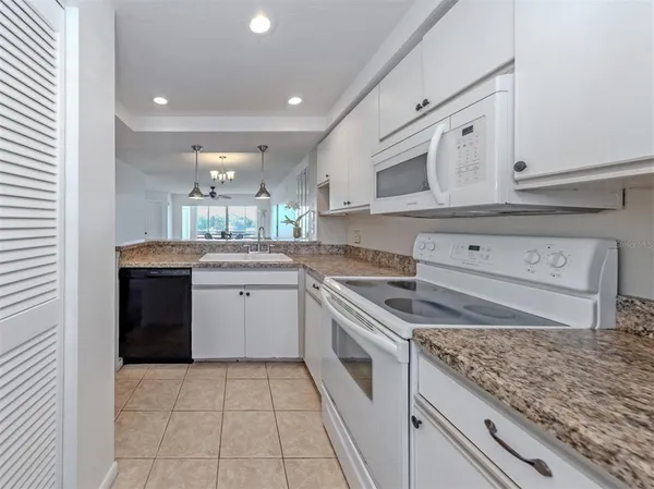 $215,000 | 925 Wexford Boulevard, Venice, FL 34293