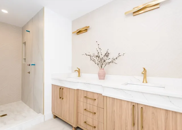 $1,749,900 | 22 Irene Circle, Waltham, MA 02453