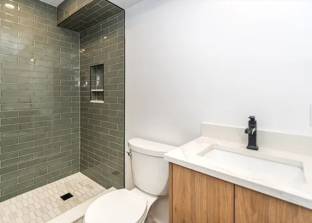 $1,749,900 | 22 Irene Circle, Waltham, MA 02453