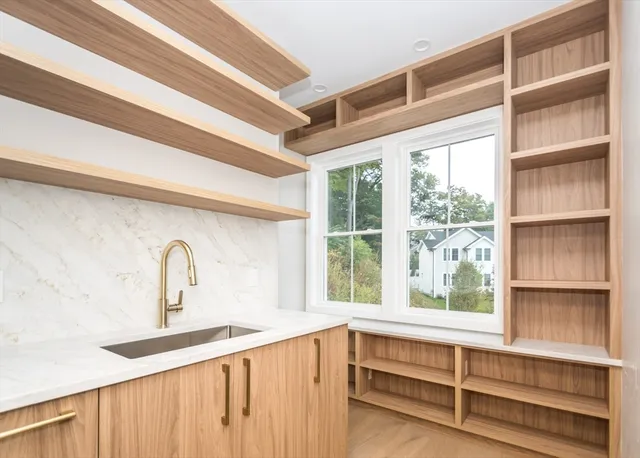 $1,749,900 | 22 Irene Circle, Waltham, MA 02453