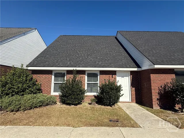 $1,000 | 230 Lanier Drive, Unit 296, Statesboro, GA 30458
