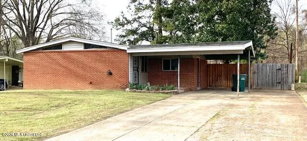 $165,000 | 1518 Town And Country Drive, Southaven, MS 38671