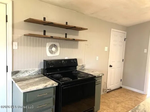 $165,000 | 1518 Town And Country Drive, Southaven, MS 38671