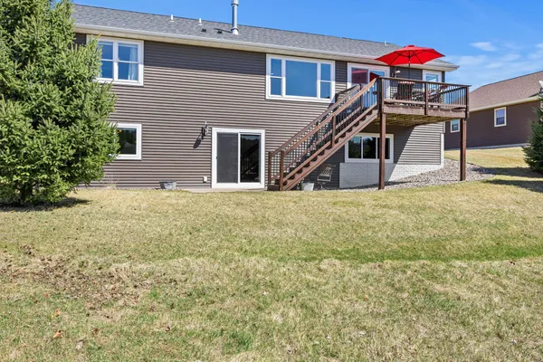 $495,000 | 334 Kamloops Place, River Falls, WI 54022