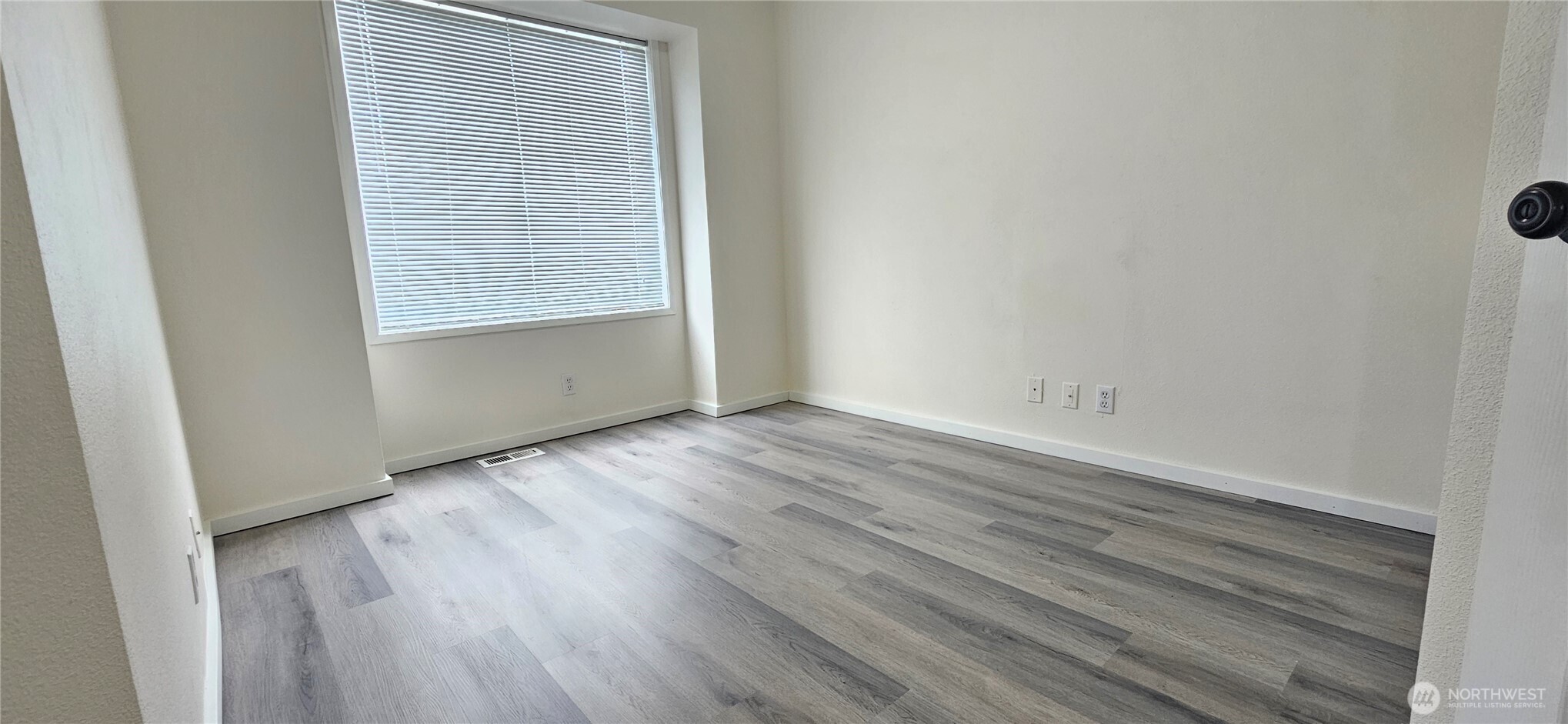 209 Factory Avenue North Renton, WA 98057 - Photo 16 of 24 Gallery Image 16