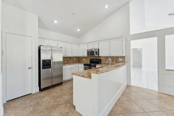 $3,600 | 3855 Sabal Lakes Road, Delray Beach, FL 33445