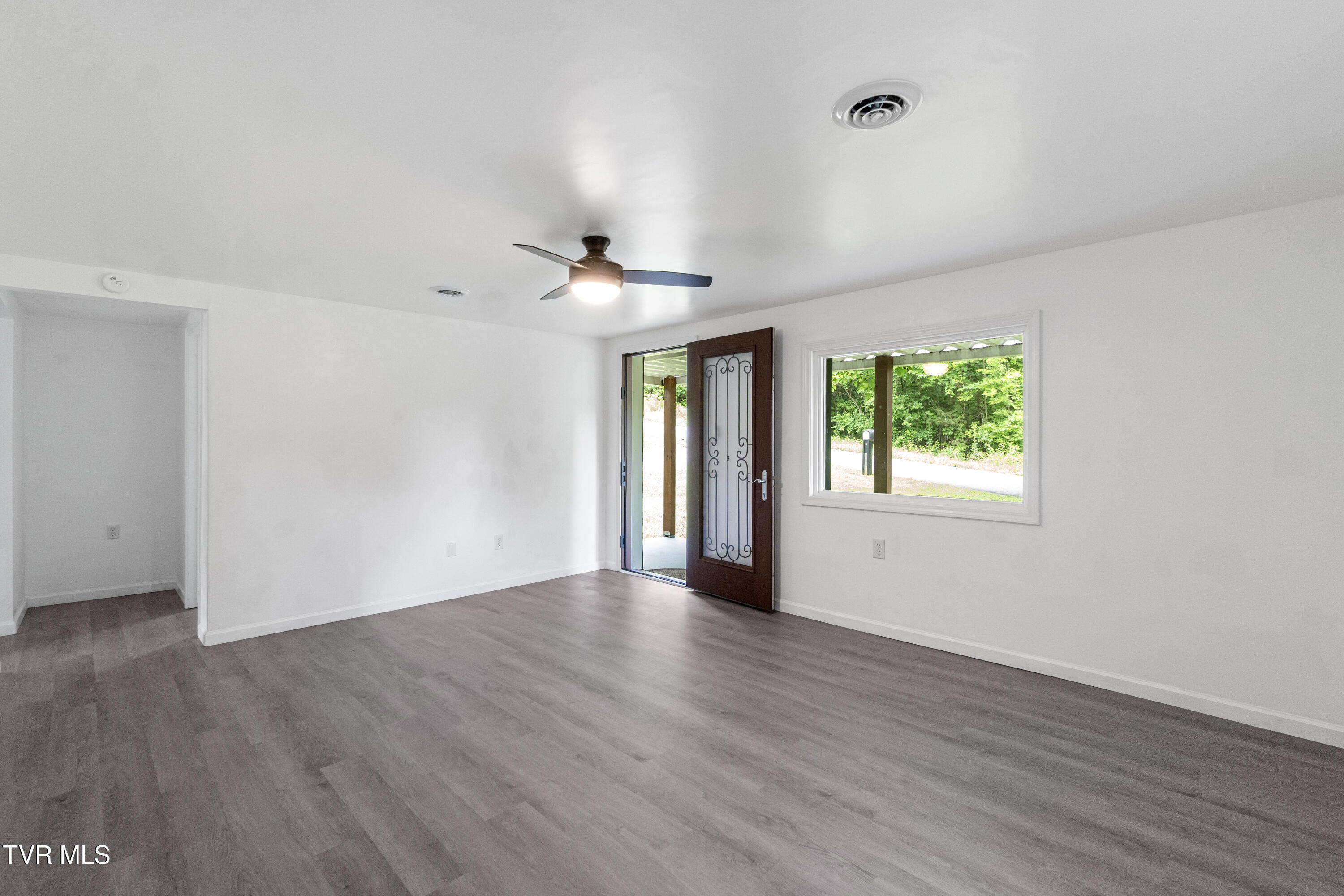 265 Hightop Road Midway, TN 37809 - Photo 7 of 51 5