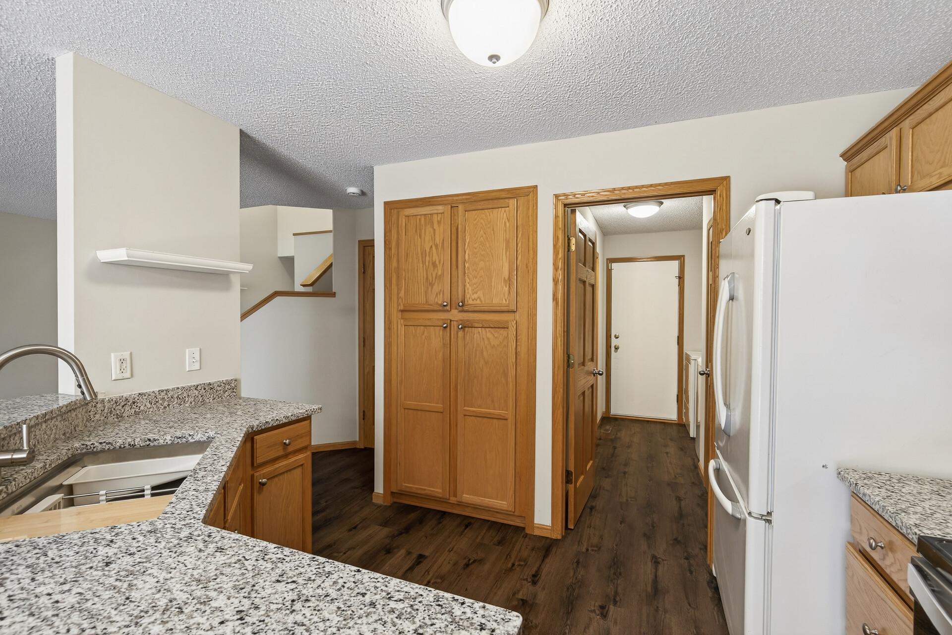 1780 Talon Trail Eagan, MN 55122 - Photo 14 of 46