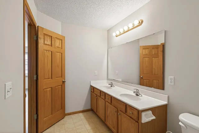 $390,000 | 1780 Talon Trail, Eagan, MN 55122