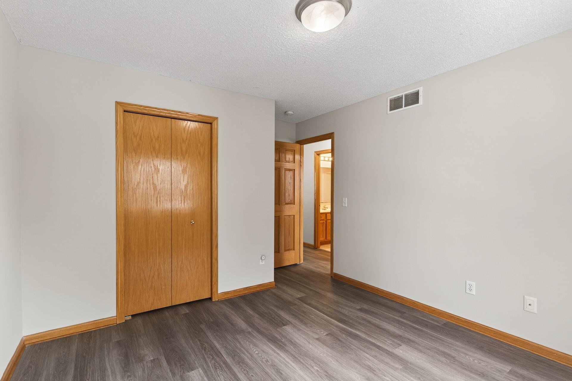 1780 Talon Trail Eagan, MN 55122 - Photo 32 of 46