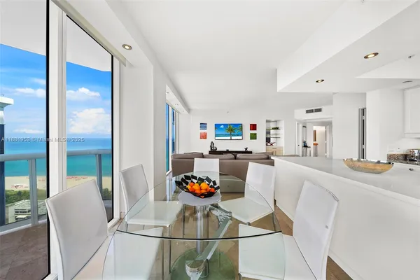 $7,650 | 4779 Collins Avenue, Unit 1707, Miami Beach, FL 33140