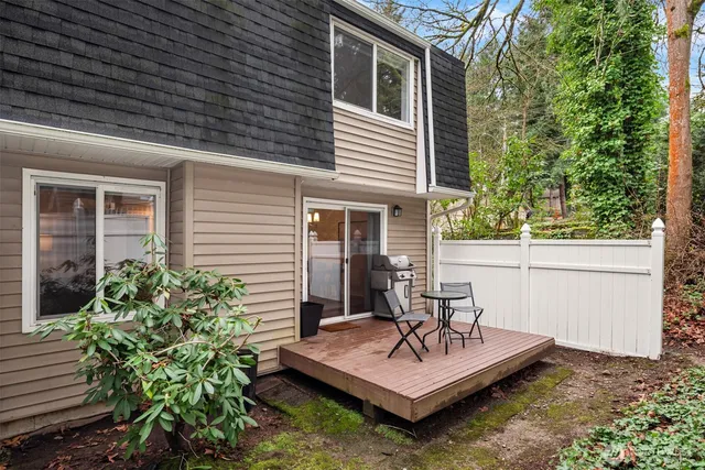 $699,000 | 3046 128th Avenue Southeast, Unit 35, Bellevue, WA 98005