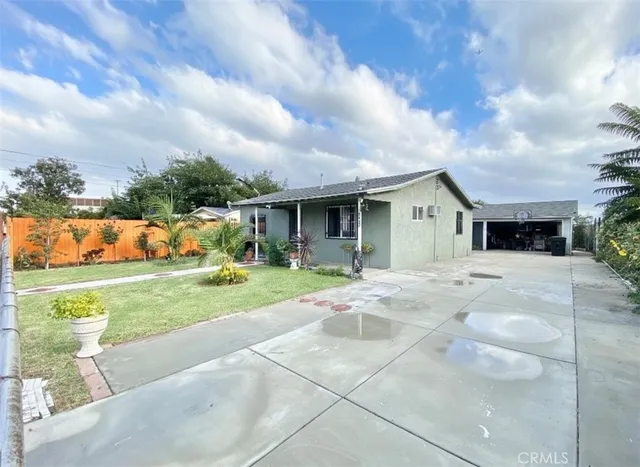 a view of house with outdoor space