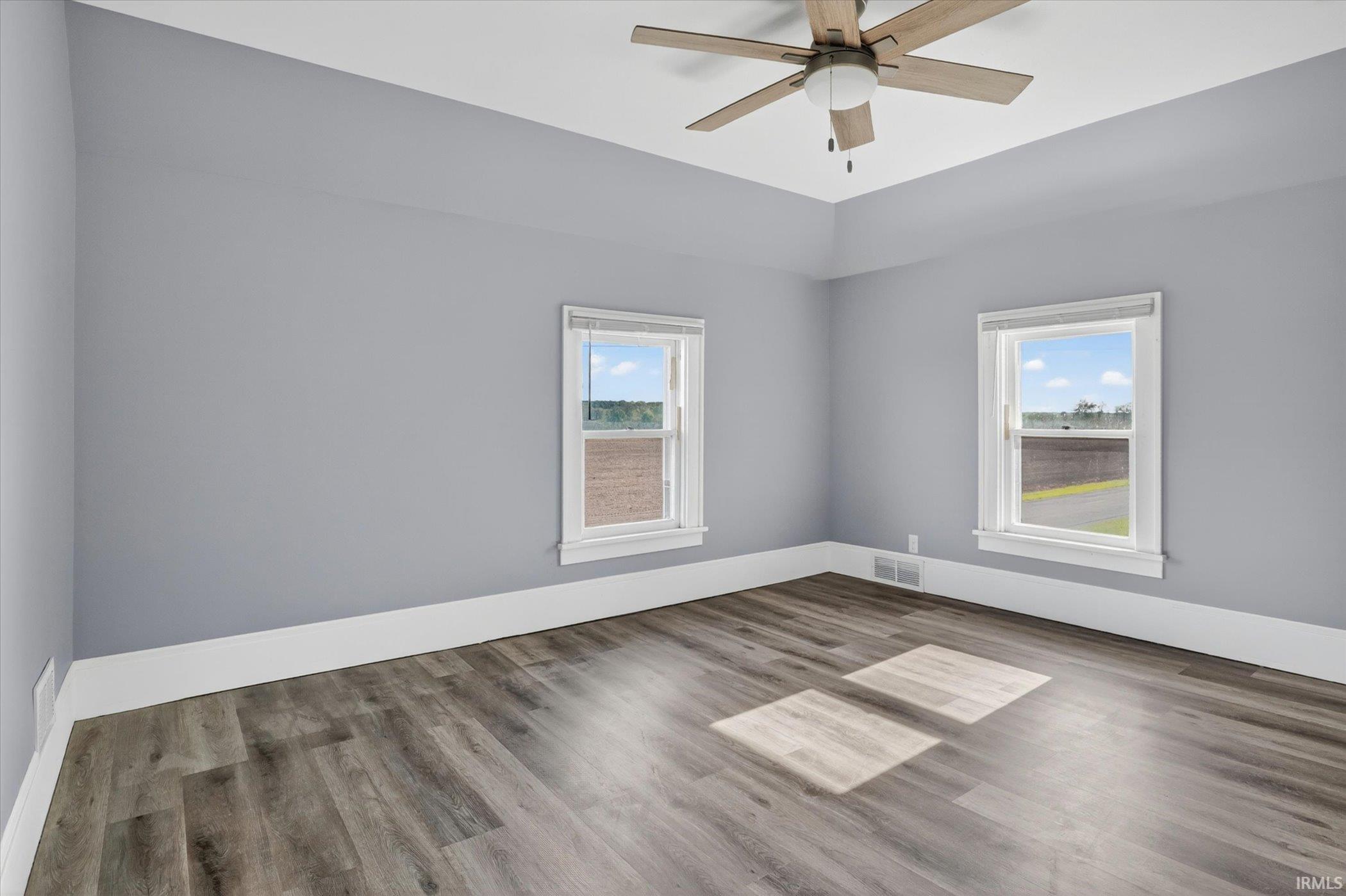 29891 Johnson Road North Liberty, IN 46554 - Photo 18 of 33