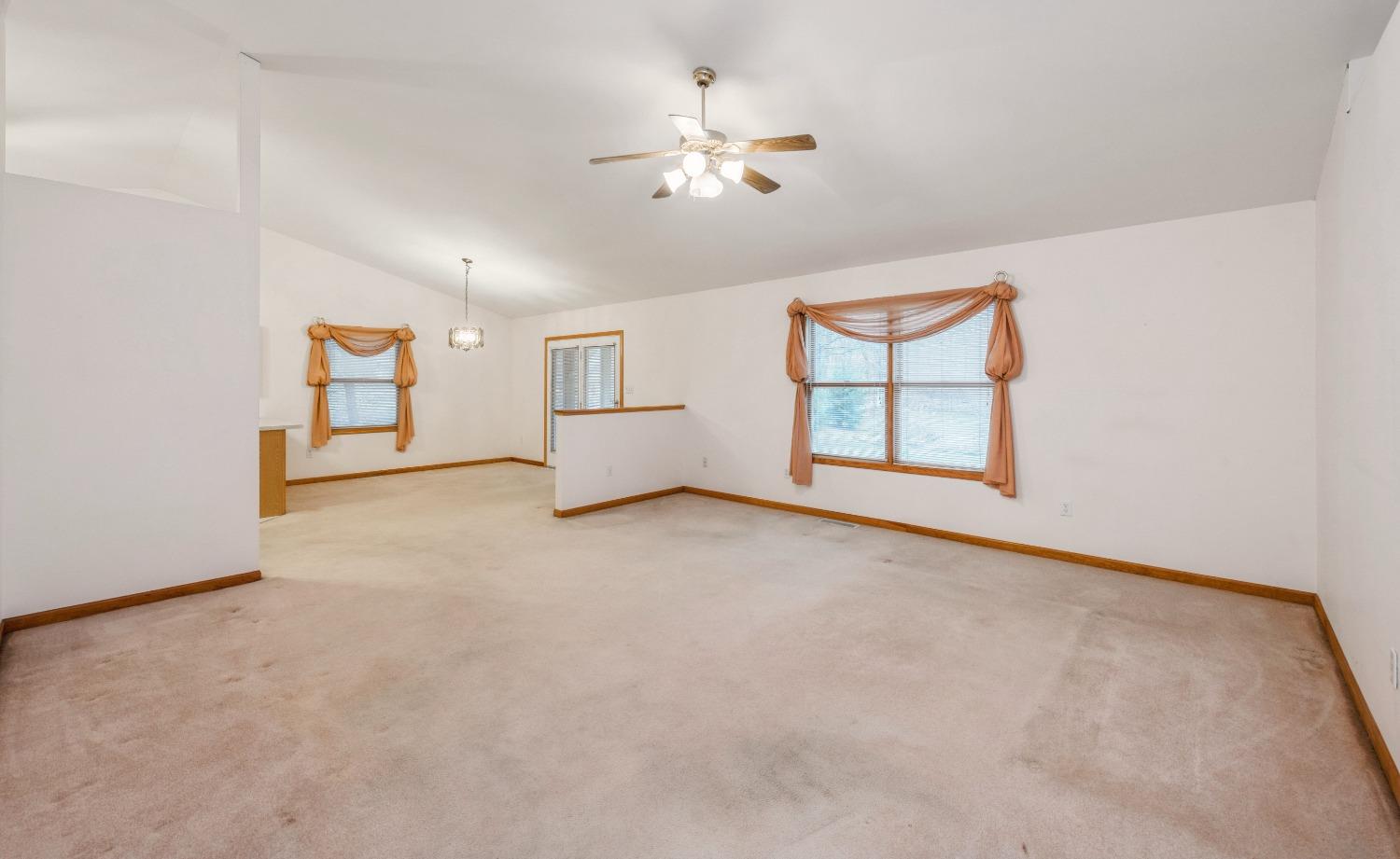 865 Quail Ridge Drive Chesterton, IN 46304 - Photo 3 of 16 1500x921