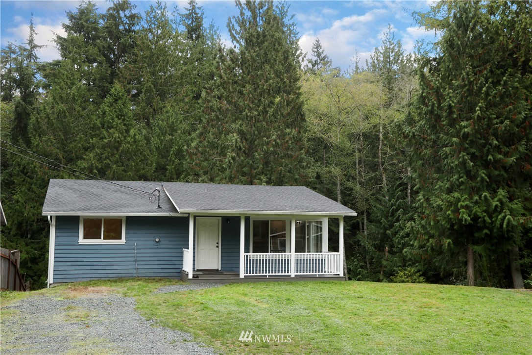 4221 Timberline Road Clinton, WA 98236 - Photo 2 of 38 Gallery Image 2