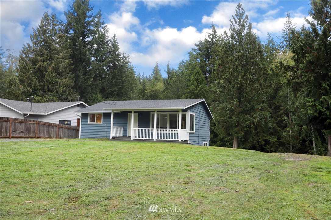 4221 Timberline Road Clinton, WA 98236 - Photo 3 of 38 Gallery Image 3