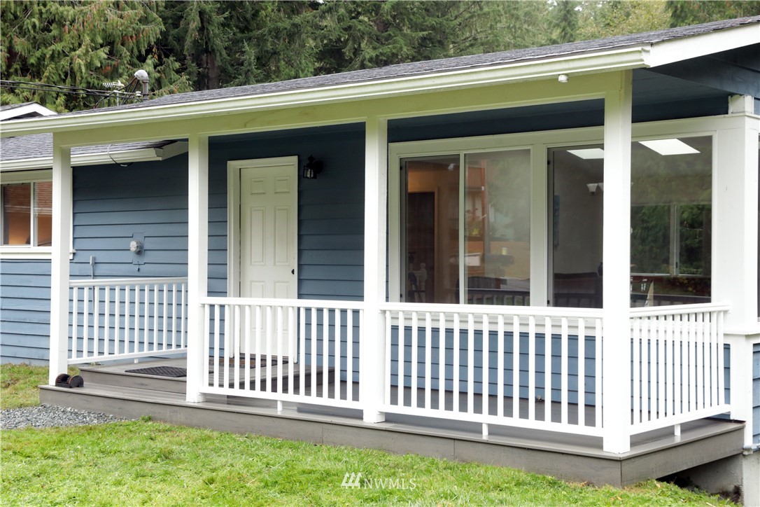 4221 Timberline Road Clinton, WA 98236 - Photo 7 of 38 Gallery Image 7