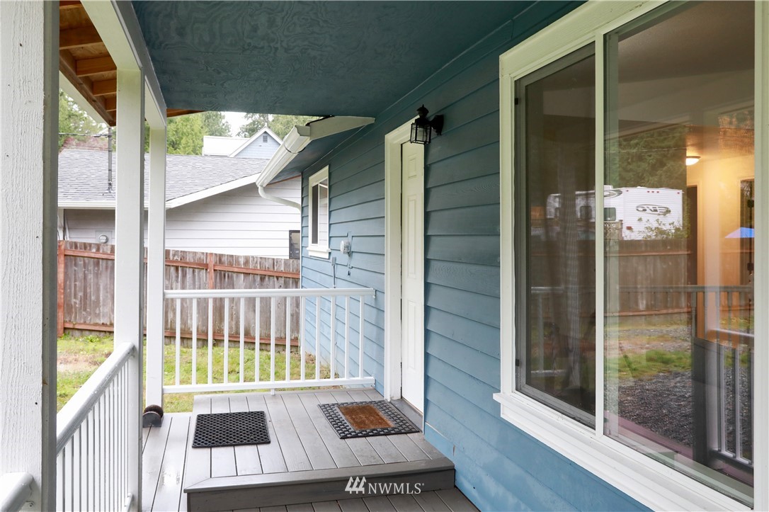 4221 Timberline Road Clinton, WA 98236 - Photo 9 of 38 Gallery Image 9