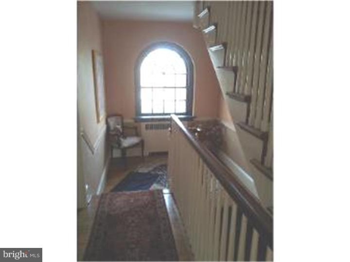 139 Hewett Road Wyncote, PA 19095 - Photo 8 of 13