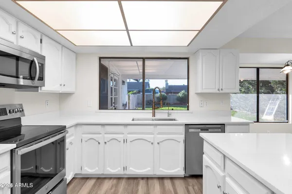 $559,000 | 603 West Straford Drive, Chandler, AZ 85225