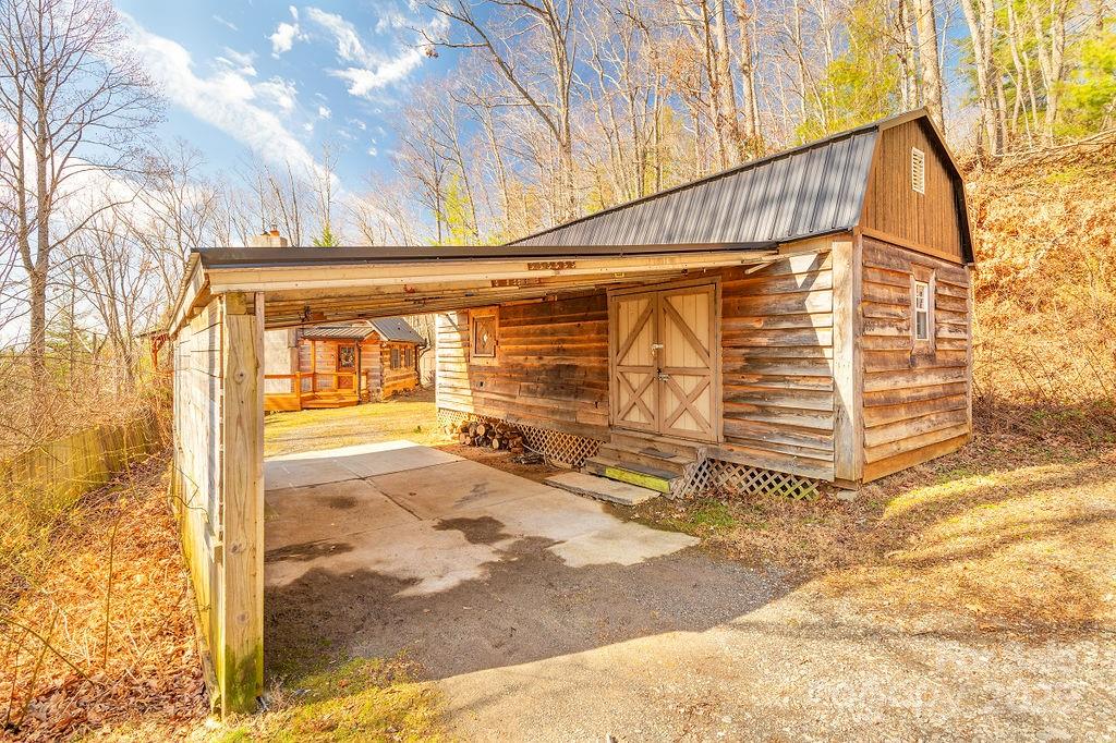 130 Flat Top Mountain Road Fairview, NC 28730 - Photo 32 of 33 Gallery Image 32