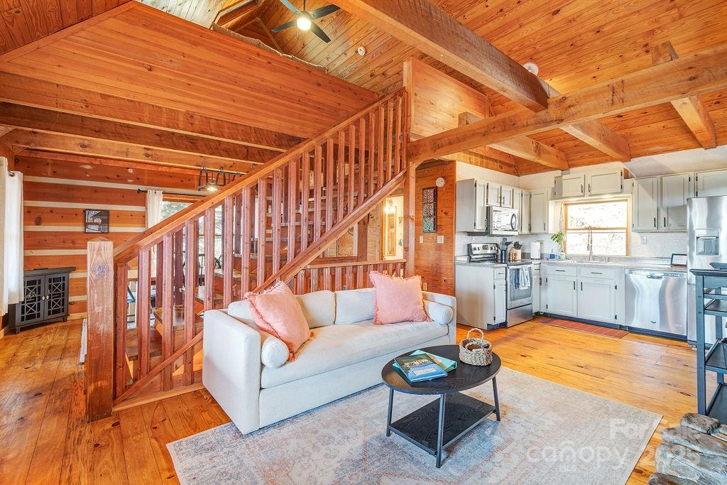 130 Flat Top Mountain Road Fairview, NC 28730 - Photo 10 of 33 Gallery Image 10