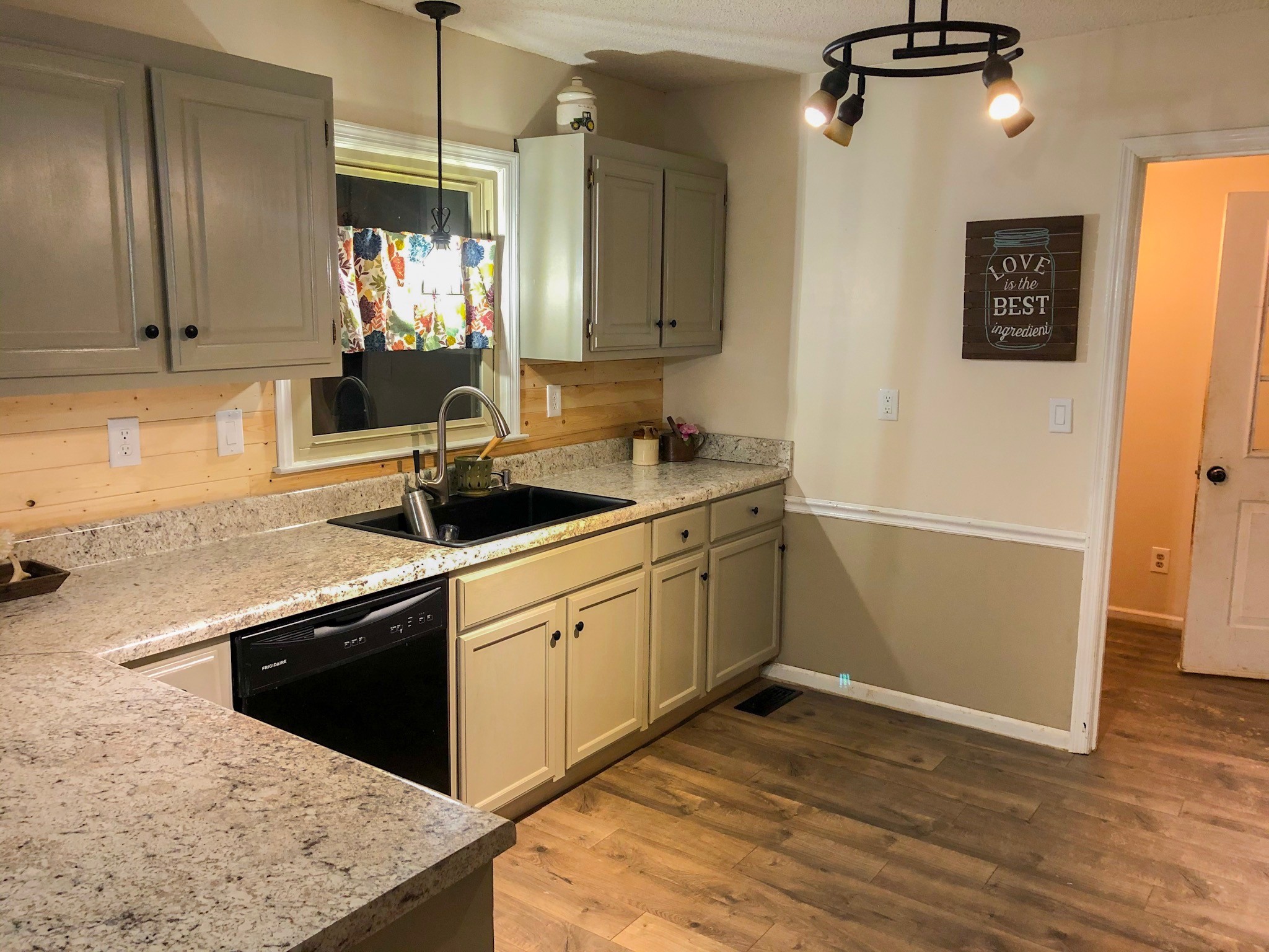 196 Whitaker Road Shelbyville, TN 37160 - Photo 11 of 18 Gallery Image 11