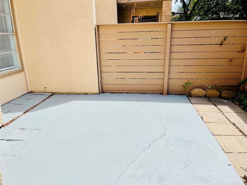 3121 Park Lane, Unit 1105 Dallas, TX 75220 - Photo 3 of 19 View of patio