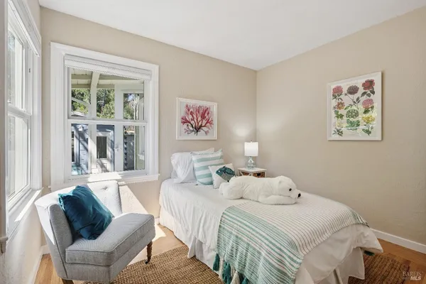 $1,395,000 | 142 Dominga Avenue, Fairfax, CA 94930