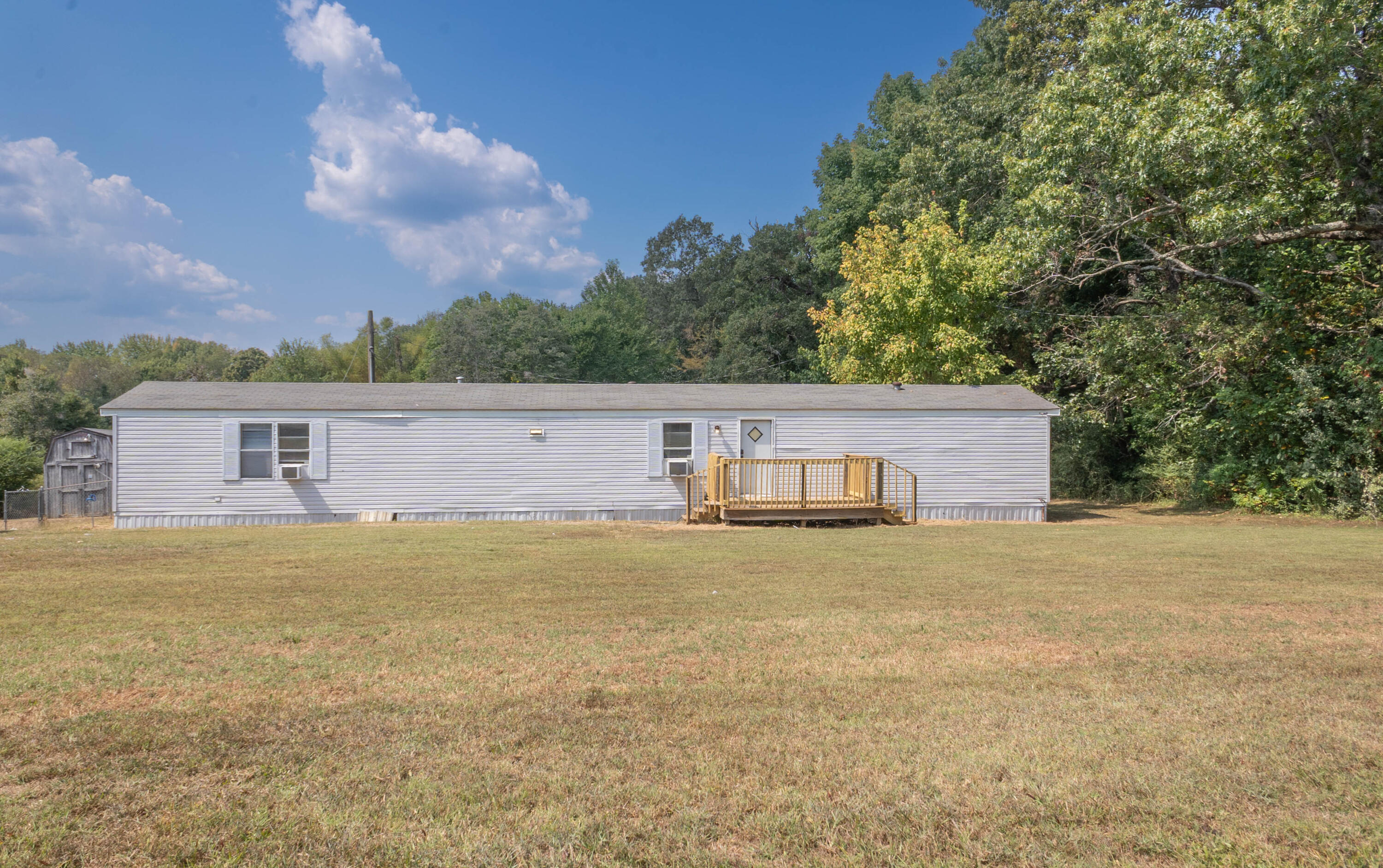 813 Travis Road Kuttawa, KY 42055 - Photo 19 of 20 DSC00952