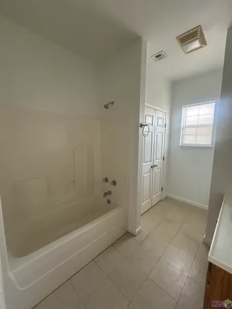 $1,500 | 616 Academy Street, Houma, LA 70360