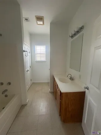 $1,500 | 616 Academy Street, Houma, LA 70360