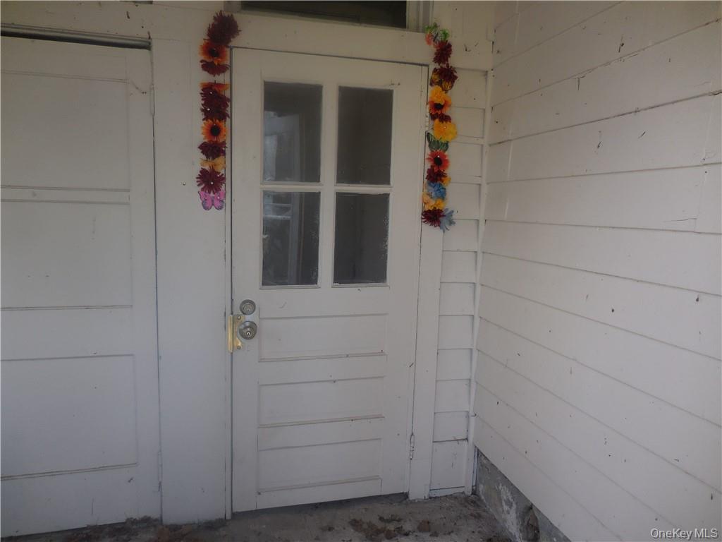 10 Edmunds Lane, Unit A Pine Bush, NY 12566 - Photo 18 of 23 walk in closet