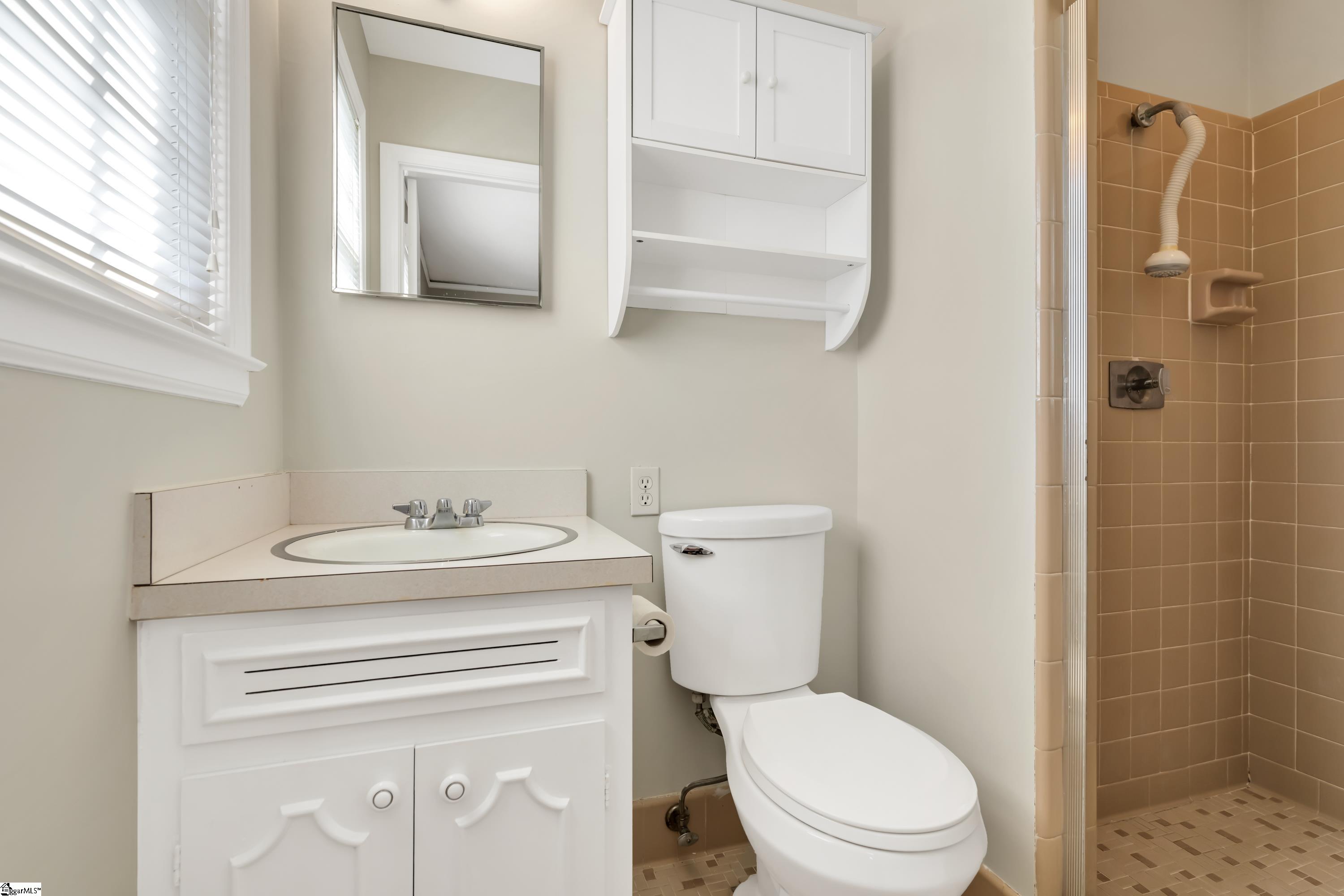 1116 Berry Shoals Road Greer, SC 29651 - Photo 22 of 32 Gallery Image 22