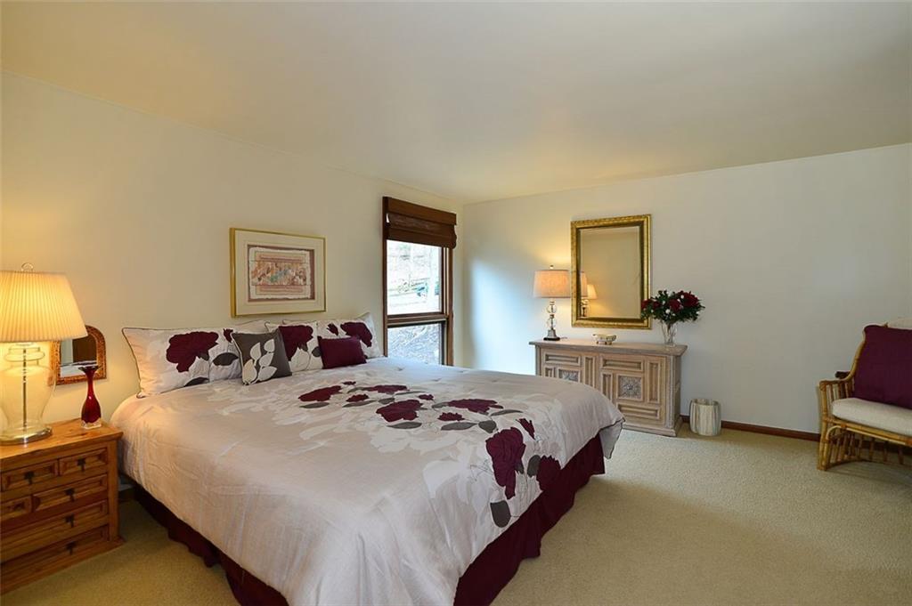 32 Club Road Carnegie, PA 15106 - Photo 13 of 24 First floor bedroom suite with full bath.